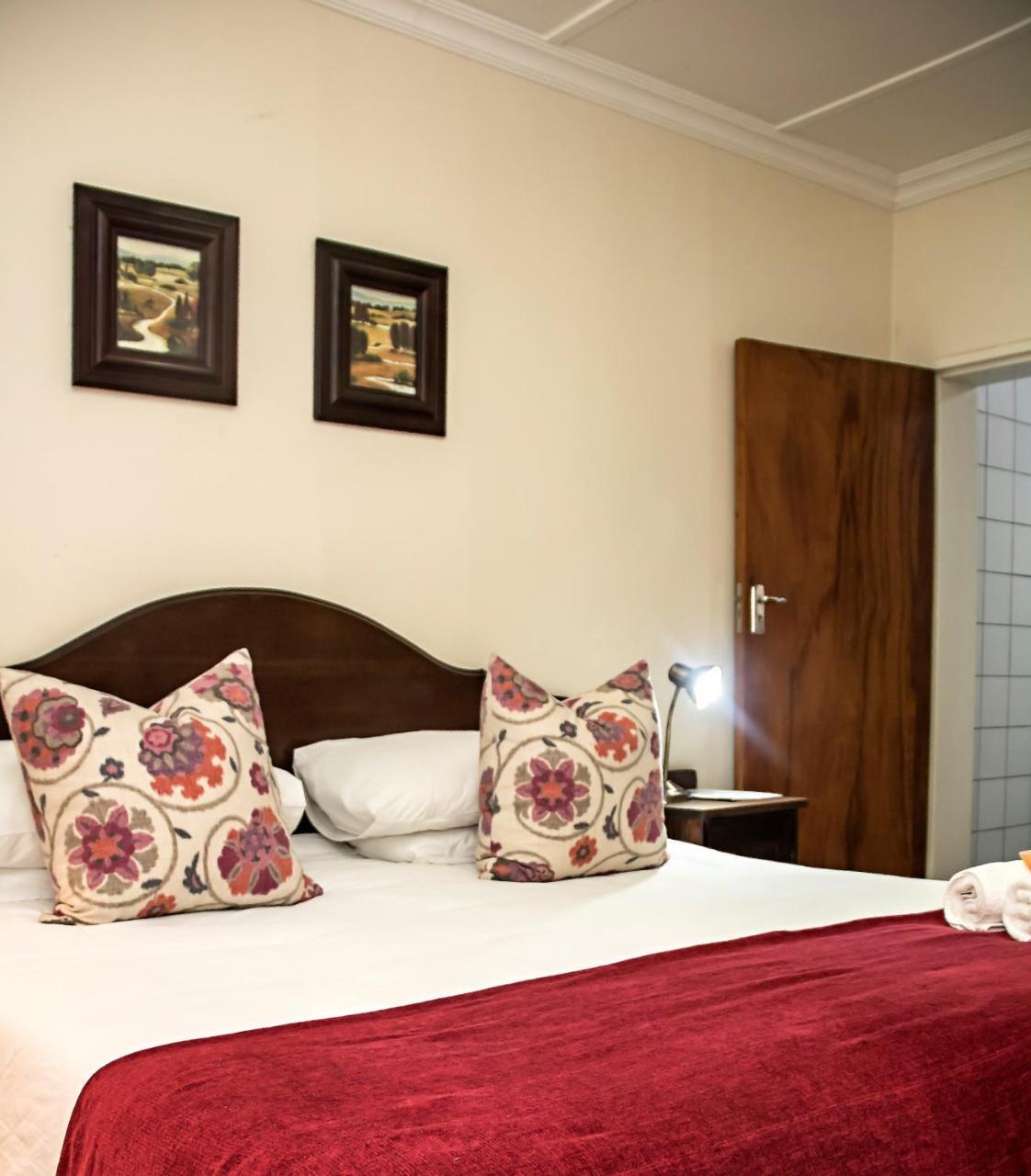 Matoppo Inn Beaufort West Eksteriør billede